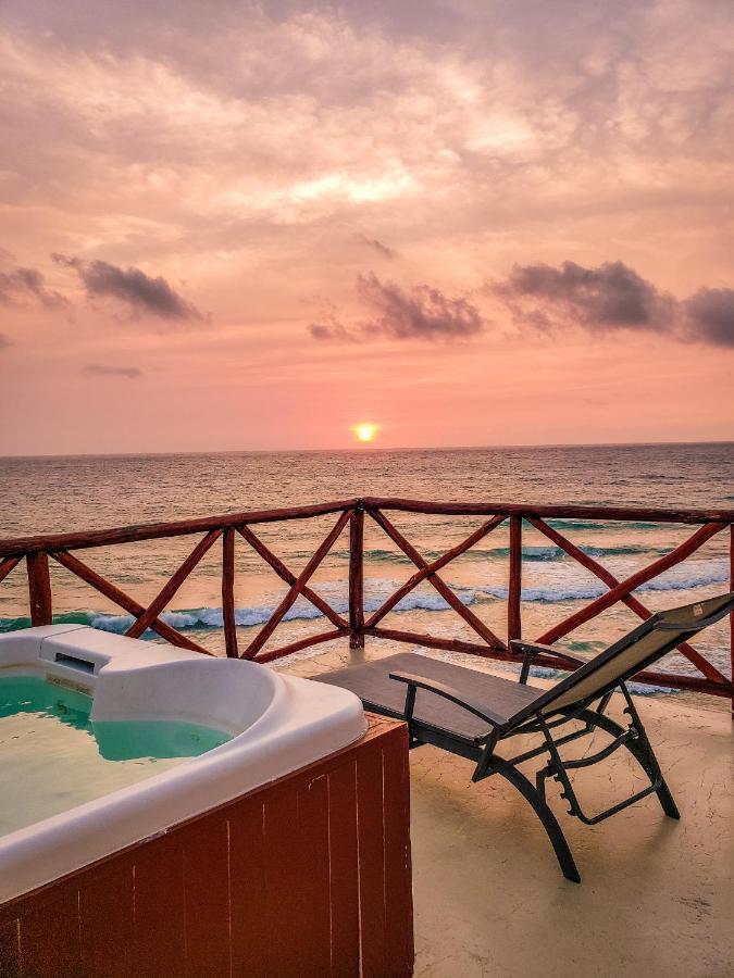 Esduma la Perla Hotel Isla Mujeres Bagian luar foto