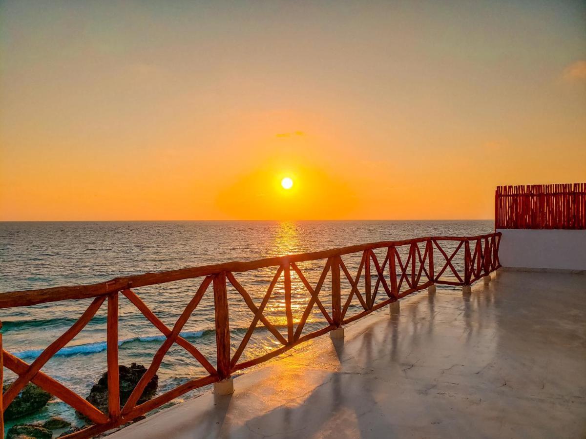 Esduma la Perla Hotel Isla Mujeres Bagian luar foto